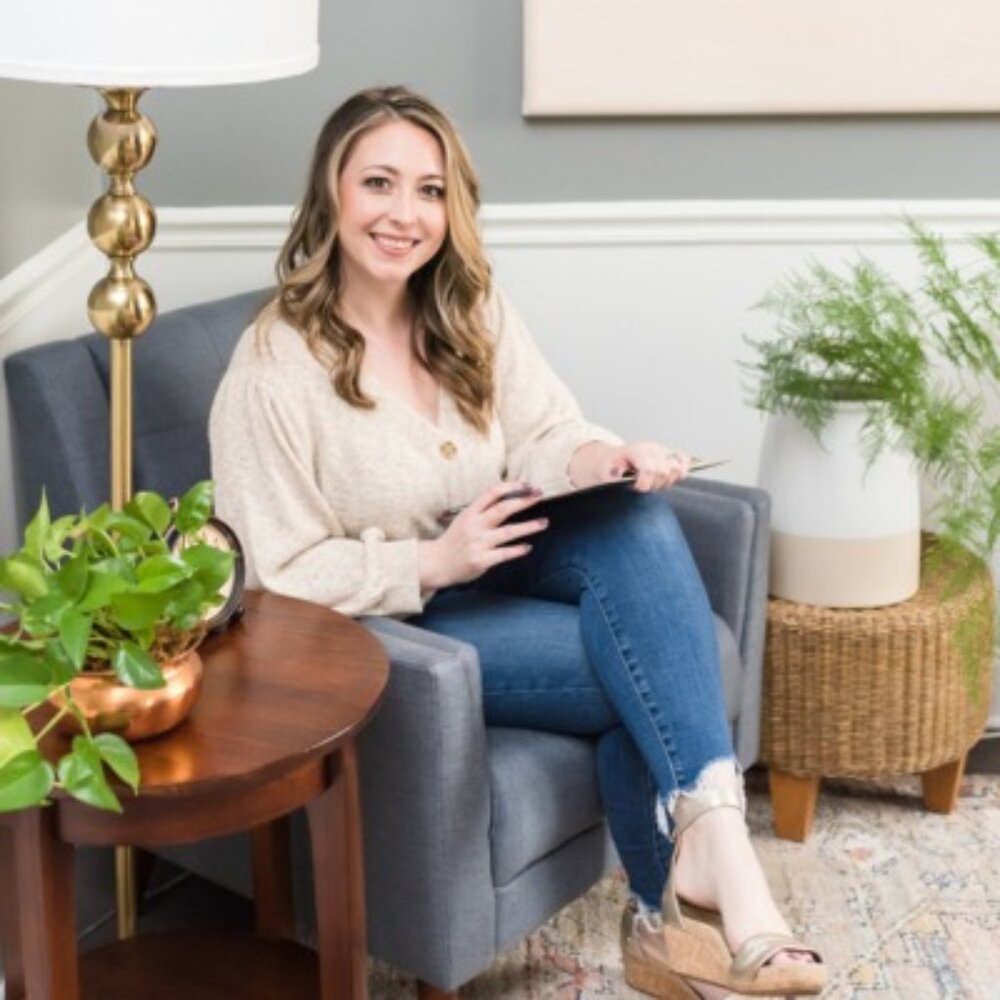 💜 The Posh Shrink – Meet the Seller